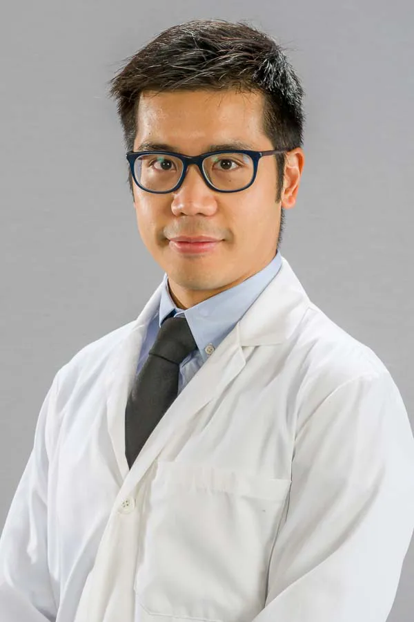Yu Au, MD